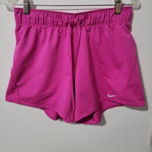 Nike Shorts athletic dri-fit Womens Small in Pink